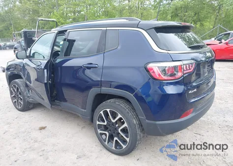 2018 Jeep Compass Limited 4X4 из США, поврежденный, VIN 3C4NJDCBXJT481337